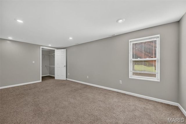 161 Berryville Place, St Charles, MO 63304