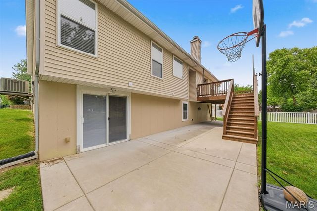161 Berryville Place, St Charles, MO 63304