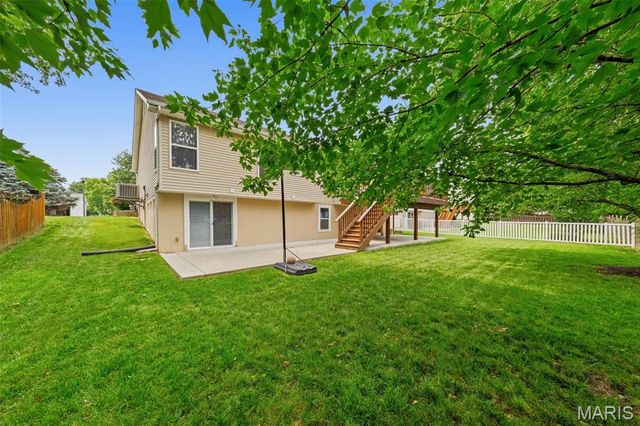 161 Berryville Place, St Charles, MO 63304