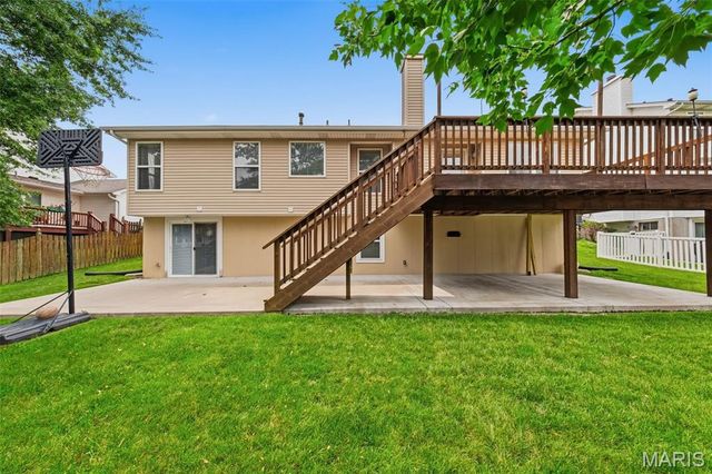 161 Berryville Place, St Charles, MO 63304
