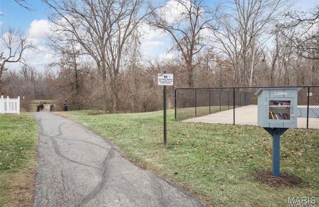 161 Berryville Place, St Charles, MO 63304