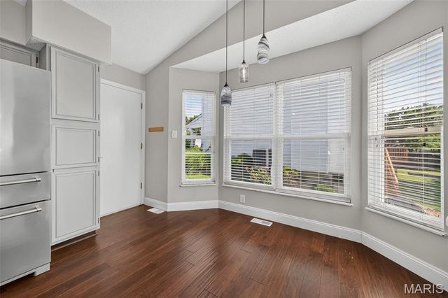 161 Berryville Place, St Charles, MO 63304