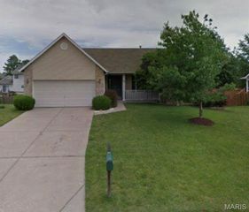 161 Berryville Place, St Charles, MO 63304