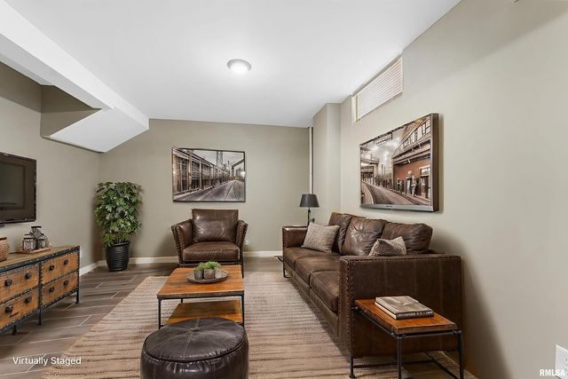 125 S Birchwood Ave Avenue, Davenport, IA 52802