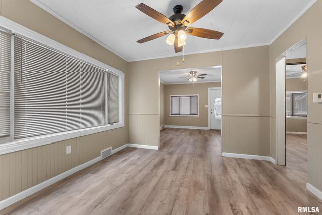 125 S Birchwood Ave Avenue, Davenport, IA 52802