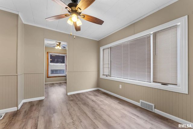 125 S Birchwood Ave Avenue, Davenport, IA 52802