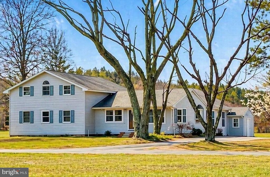 Image 1 of property listing at 3582 MEADOW BRIDGE RD, Salisbury, MD 21804