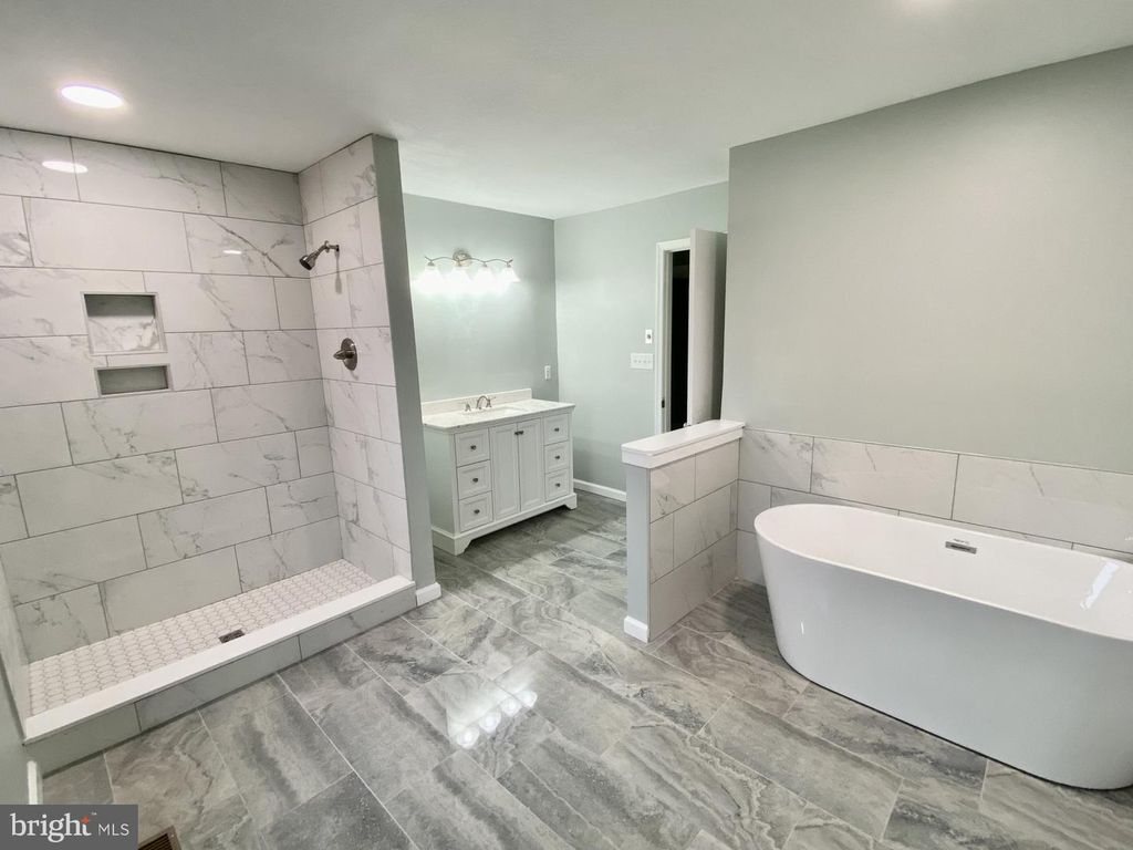 Image 12 of property listing at 3582 MEADOW BRIDGE RD, Salisbury, MD 21804