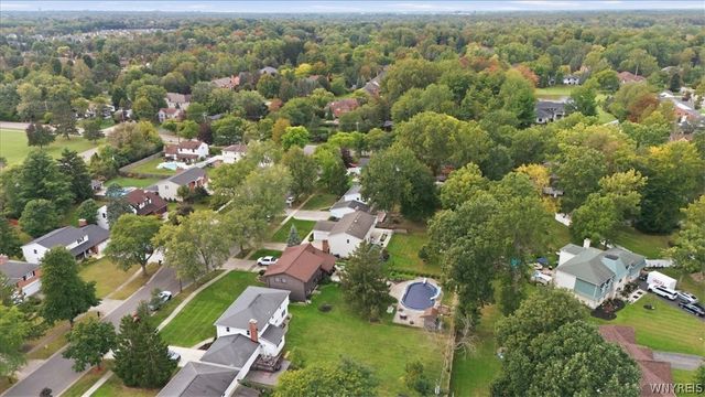 26 Chasewood Lane, Amherst, NY 14051