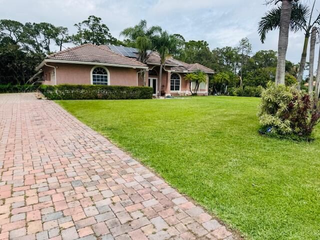 12517 Temple Blvd Boulevard, The Acreage, FL 33412