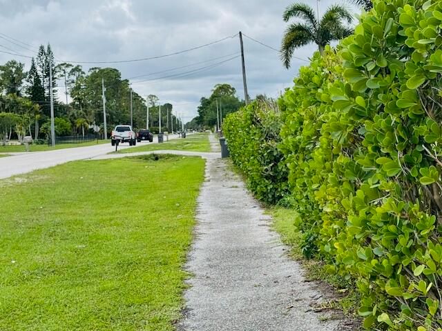 12517 Temple Blvd Boulevard, The Acreage, FL 33412