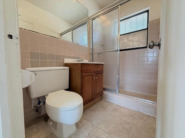 5607 N Flagler Drive, West Palm Beach, FL 33407