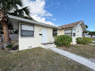 5607 N Flagler Drive, West Palm Beach, FL 33407