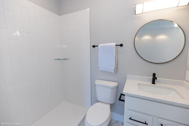 300 Harbour Close 34-B, New Haven, CT 06519