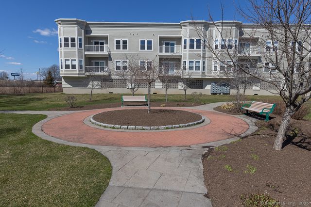 300 Harbour Close 34-B, New Haven, CT 06519