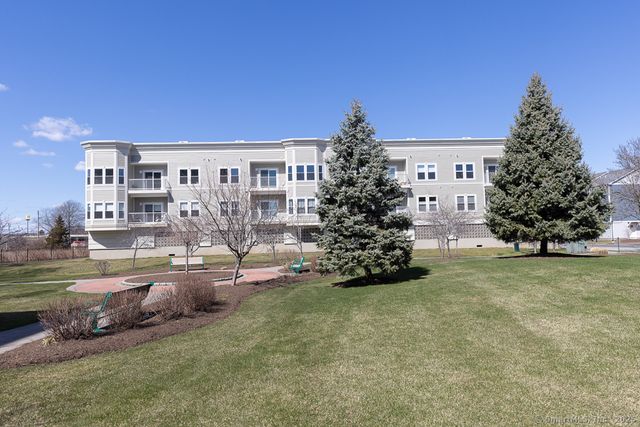 300 Harbour Close 34-B, New Haven, CT 06519