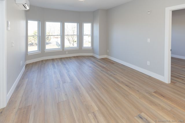 300 Harbour Close 34-B, New Haven, CT 06519