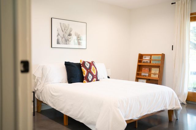 3807 Cedar GLN, Lago Vista, TX 78645