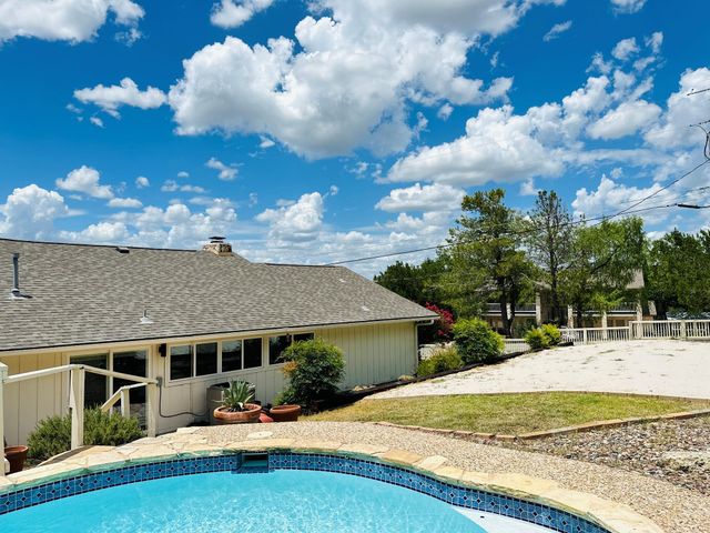 3807 Cedar GLN, Lago Vista, TX 78645