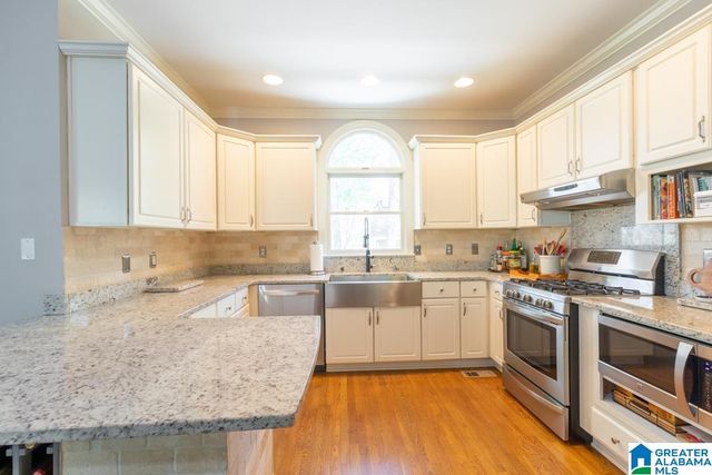 185 BROOK TRACE DRIVE, Hoover, AL 35244