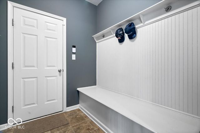 8595 N Deer Hill Drive, Mccordsville, IN 46055