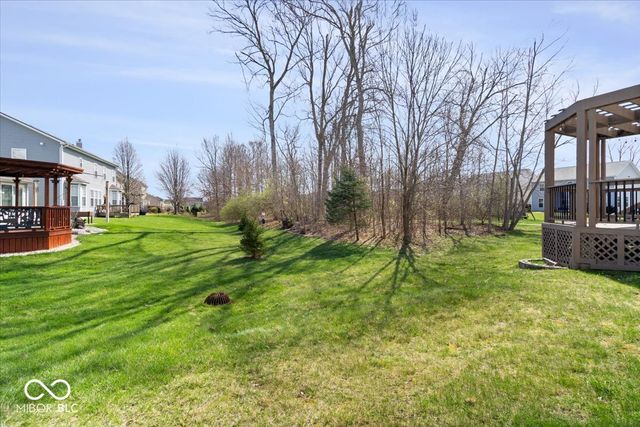 8595 N Deer Hill Drive, Mccordsville, IN 46055