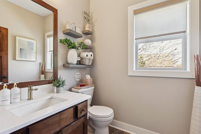 8243 Sky View Circle, West Des Moines, IA 50266