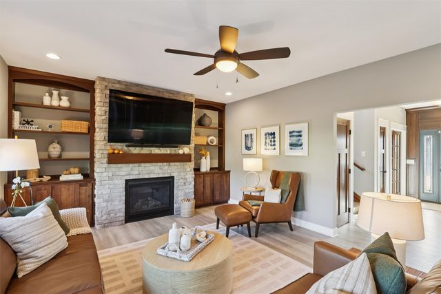 8243 Sky View Circle, West Des Moines, IA 50266