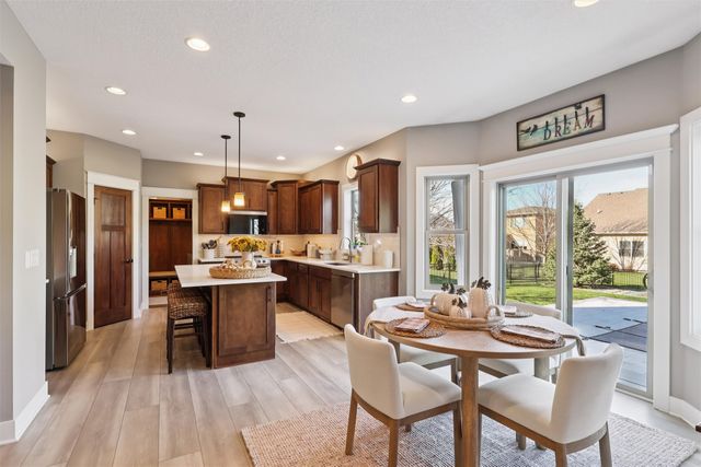 8243 Sky View Circle, West Des Moines, IA 50266