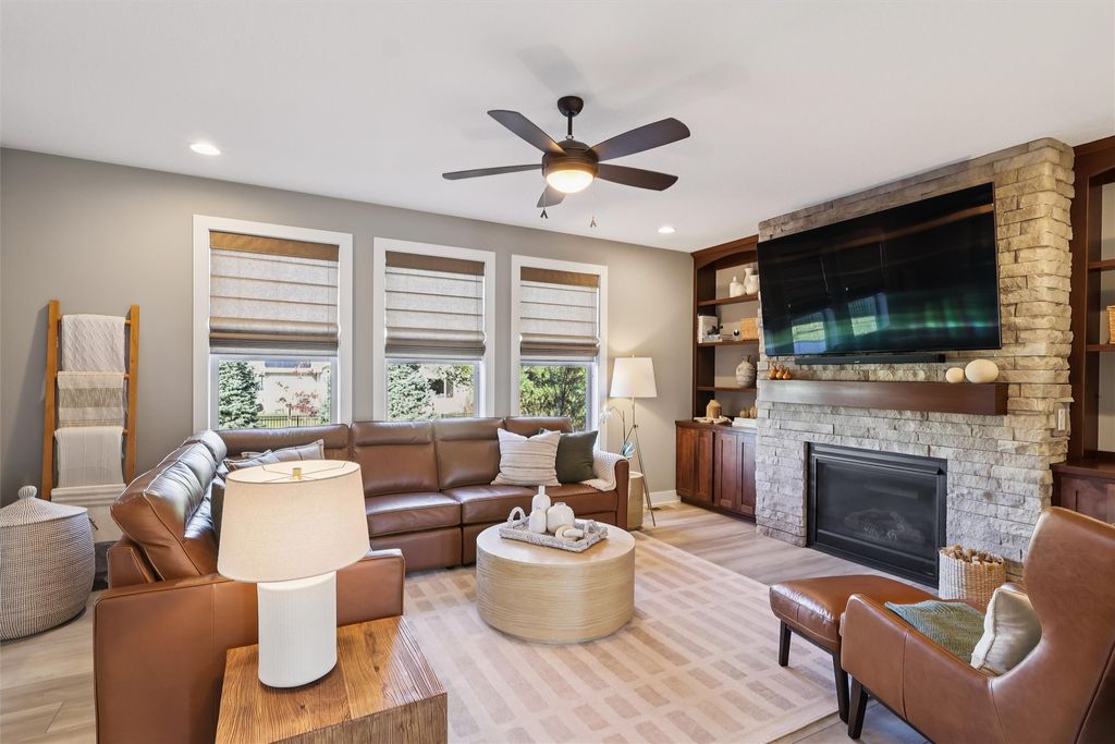 8243 Sky View Circle, West Des Moines, IA 50266