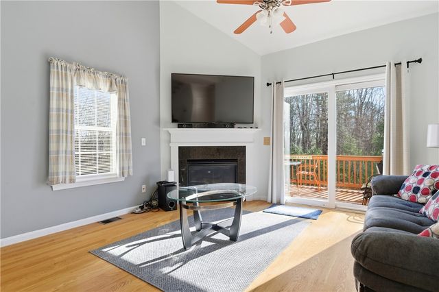 40 Old Louisquisset Pike 801, North Smithfield, RI 02896