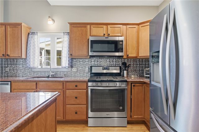 40 Old Louisquisset Pike 801, North Smithfield, RI 02896