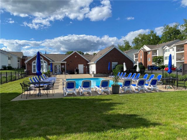 250 Hidden Ridge Court 301, South Park, PA 15129