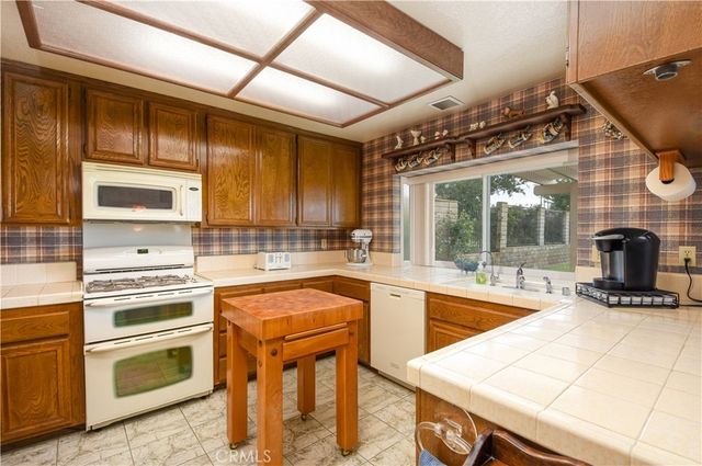 871 Kevin, Corona, CA 92878