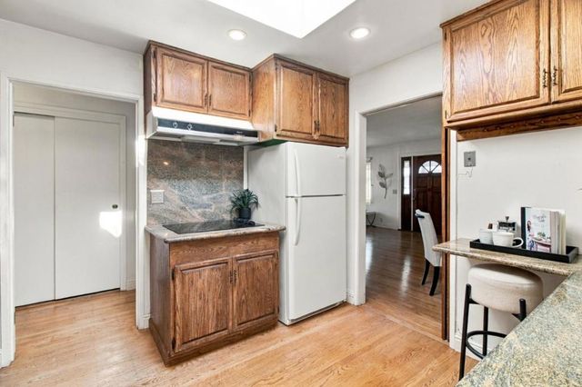 200 Fernwood Drive, San Bruno, CA 94066