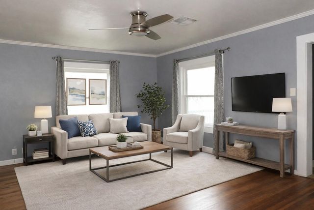 405 13th Avenue N, Texas City, TX 77590