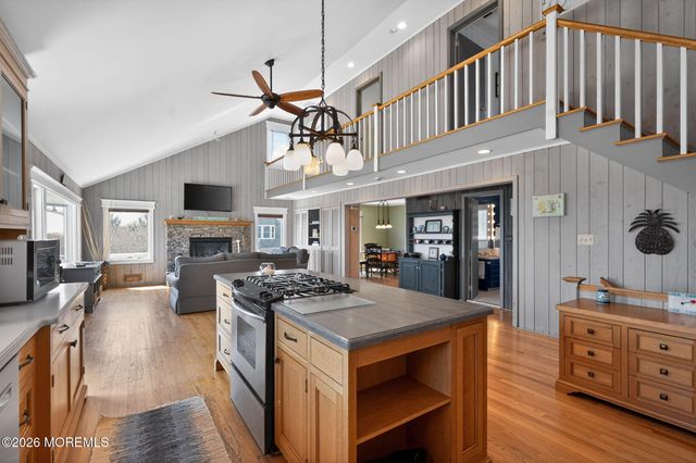 1521 Ocean Avenue, Mantoloking, NJ 08738