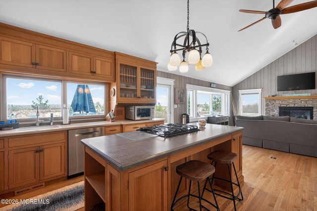 1521 Ocean Avenue, Mantoloking, NJ 08738