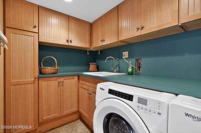 1521 Ocean Avenue, Mantoloking, NJ 08738