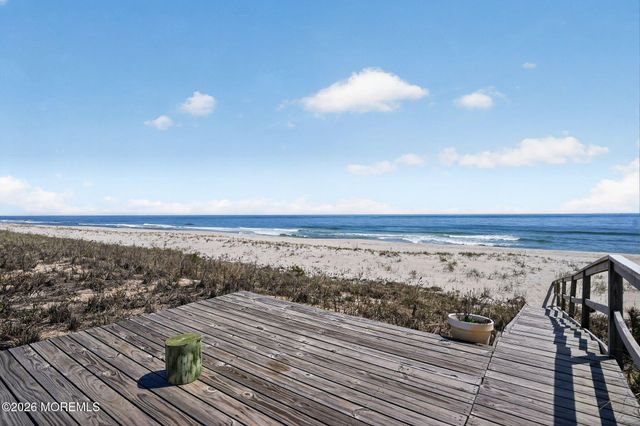 1521 Ocean Avenue, Mantoloking, NJ 08738