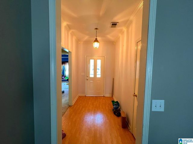 550 LAKESIDE CIRCLE, Center Point, AL 35215