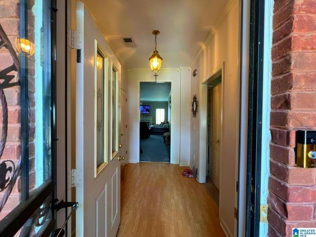 550 LAKESIDE CIRCLE, Center Point, AL 35215