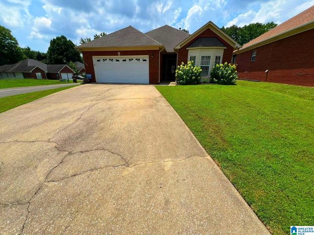 550 LAKESIDE CIRCLE, Center Point, AL 35215