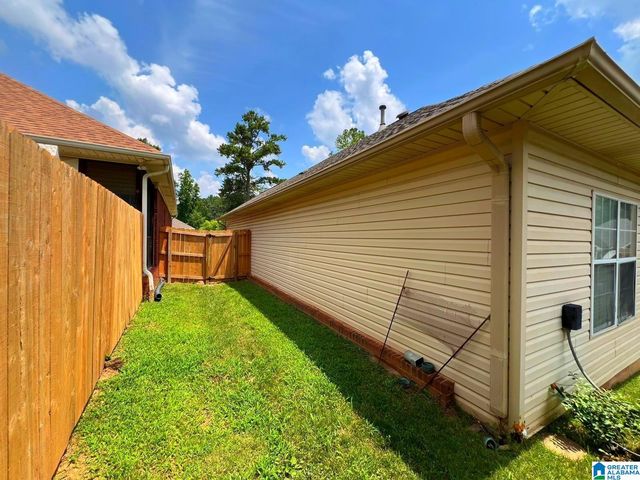 550 LAKESIDE CIRCLE, Center Point, AL 35215