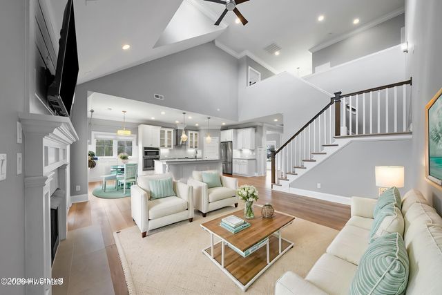 63 Evergreen Lane, Hampstead, NC 28443