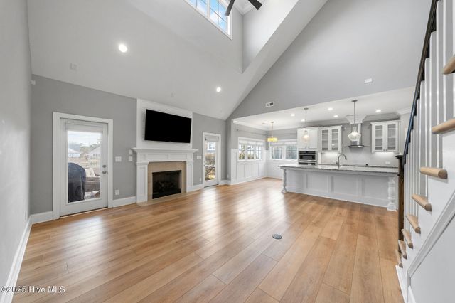 63 Evergreen Lane, Hampstead, NC 28443