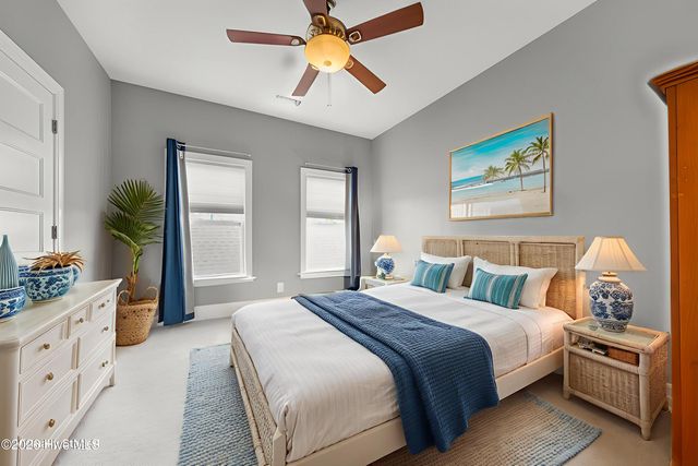 63 Evergreen Lane, Hampstead, NC 28443