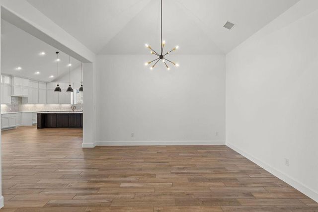 12122 Grassy Bend Drive, Mont Belvieu, TX 77523