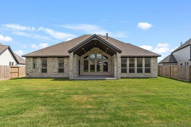 12122 Grassy Bend Drive, Mont Belvieu, TX 77523
