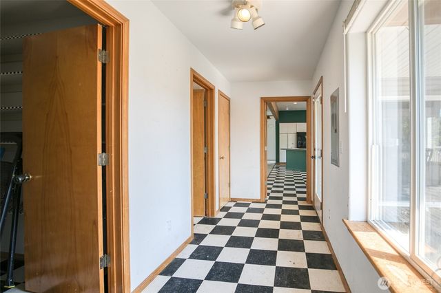 1487 Ocean Beach Road, Hoquiam, WA 98550